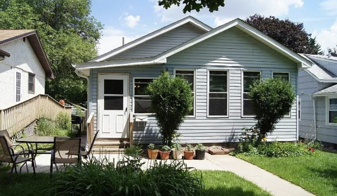 4045 Washington St NE, Columbia Heights — Vital Recuperative Care's single-story home